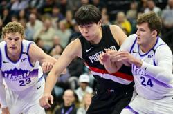 杨瀚(hàn)森在(zài)季前赛中表现疲(pí)劳