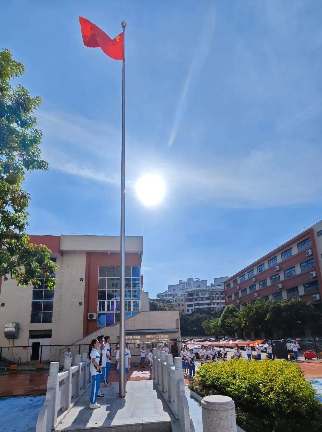 多图直击!惠州开学“名场面”→