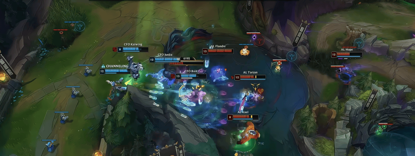 LOL赛事激战正酣，这款游戏开启三国策略新体验